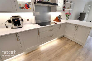 71, Hopton Grove, Newport Pagnell MK16 0DW
