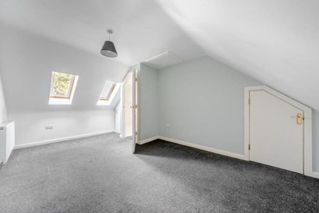 3 bed Town House for sale Image 10
