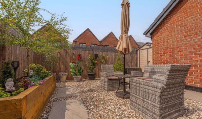 Stunning, High Specification, Modern Home. Dolomite Close, Newport photo 4