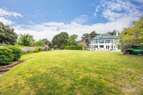 Strathaven 16 West Overcliff Drive, Bournemouth, BH4