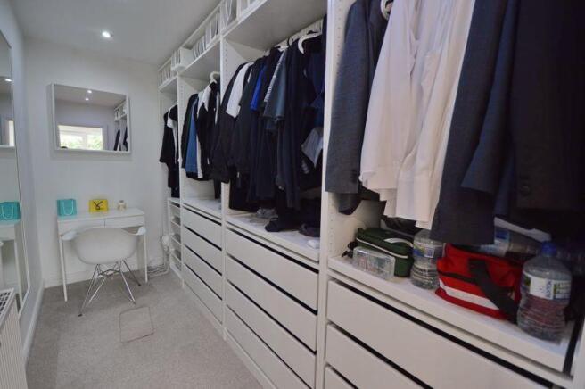 Walk in Wardrobes
