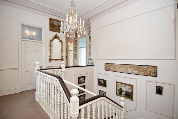 Stairs/Landing