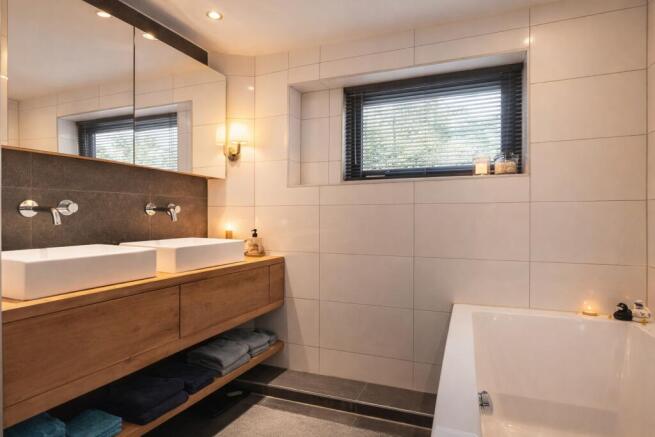 Generaal Van der Heydenlaan 1 7316 BC APELDOORN image 3