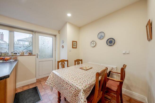 3 bed Semi-Detached for sale Image 12