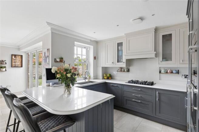 Kitchen/Dining Area