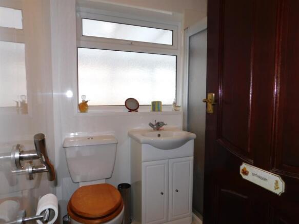 Shower Room 1