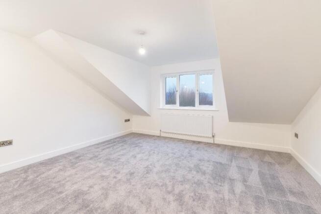 4 bed Detached for sale Image 12