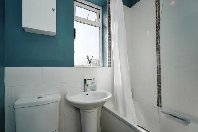 2 bed Semi-Detached for sale Image 12