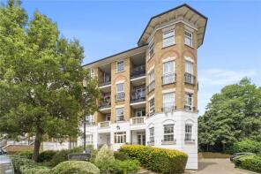 46, Southlands Drive, London SW19 5QH