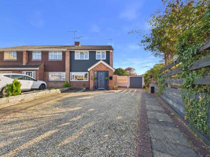 Greenham Close, Woodley, RG5