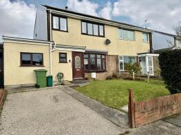 5, Highfield Close, Tonteg, Ton-teg CF38 1PD