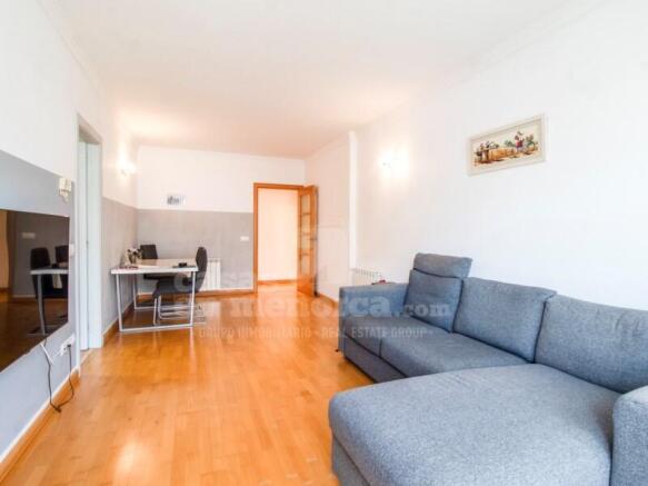 Apartment with lift and two parking spaces in Mahón