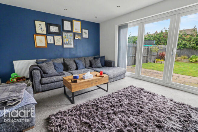 3 bed Semi-Detached for sale Image 7