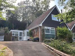 6, Valleydene, Southampton SO45 4NG