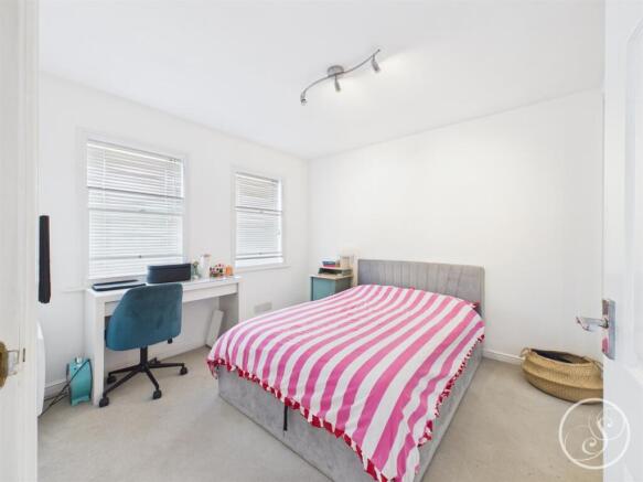 2 bed Apartment for sale Image 8