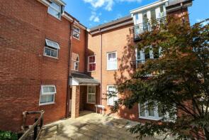 11, Romani Close, Warwick CV34 4TY