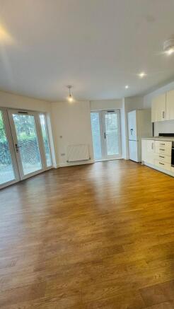Kitchen / Lounge