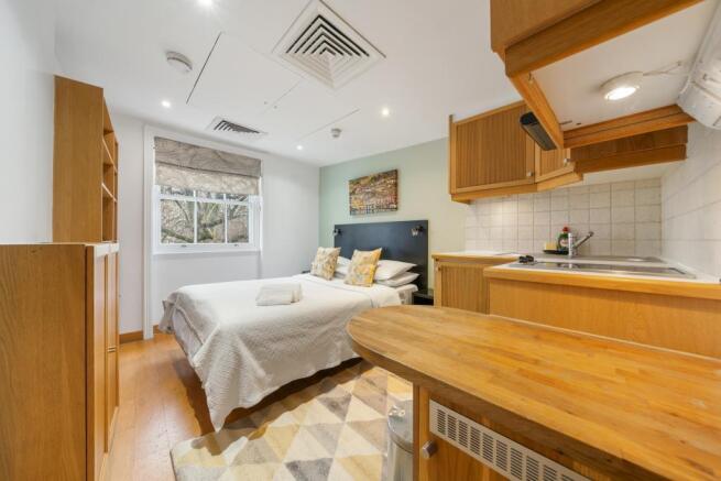 Studio to rent
