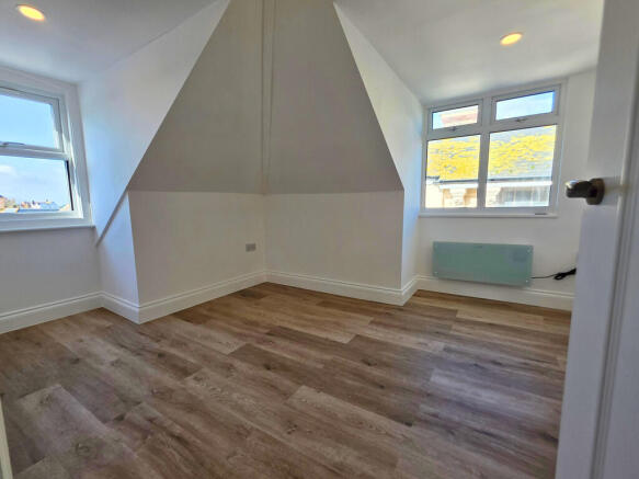 0cc0d1f6-7d12-496...