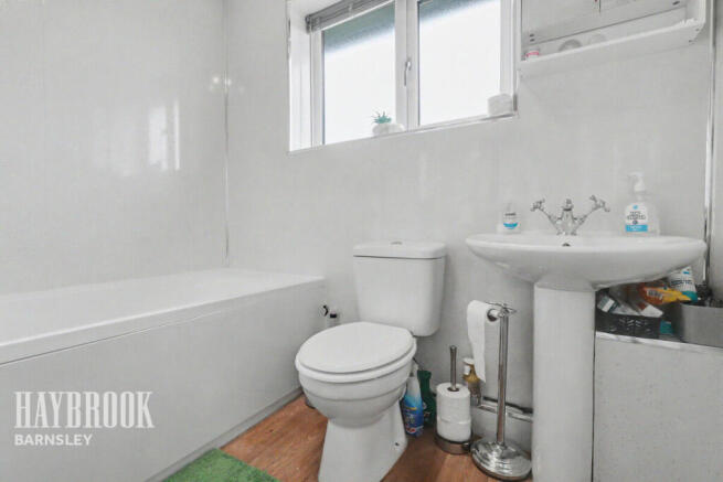 3 bed Detached Bungalow for sale Image 12