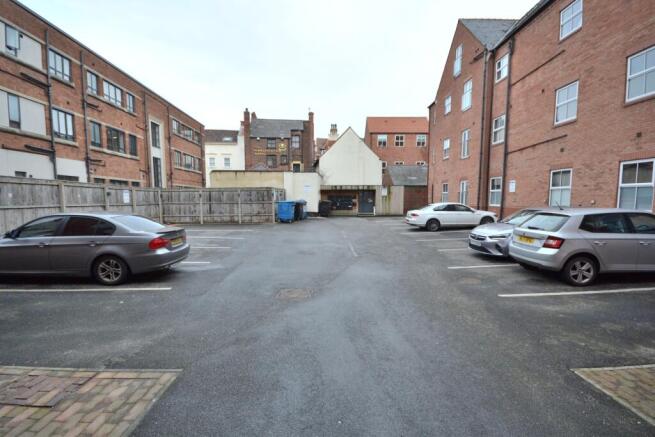 2 bed Flat for sale Image 9