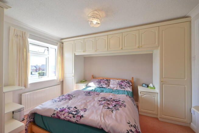 3 bed Detached to rent Image 12