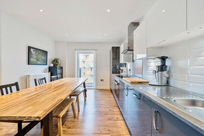 Kitchen/ Dining