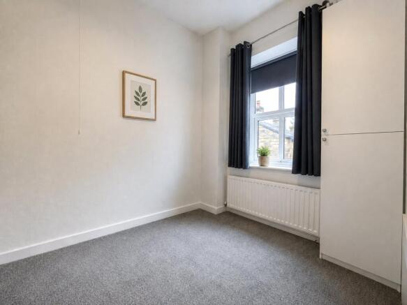 2 bed Terraced for sale Image 8