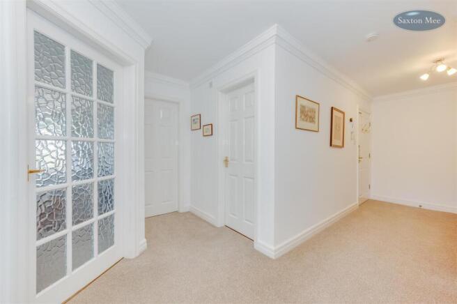 2 bed Apartment for sale Image 11