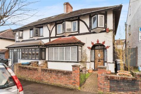 Brickwood Road, Croydon