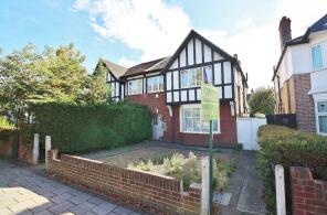 687, Great West Road, Isleworth TW7 4PS
