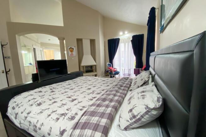 Photo 13