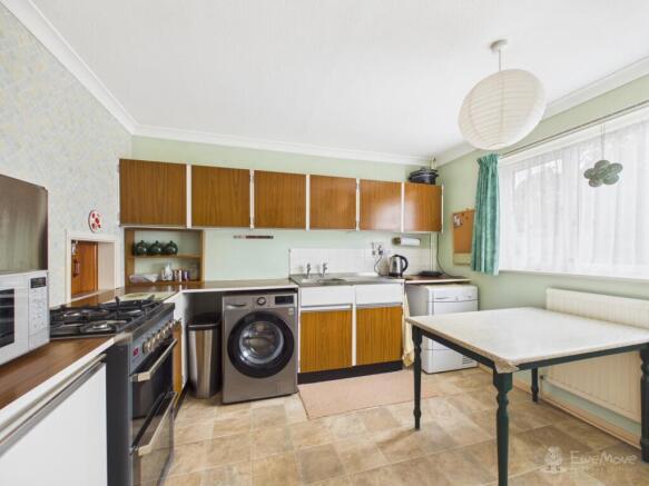 Kitchen- Mark Stephens EweMove Newmarket and Soham