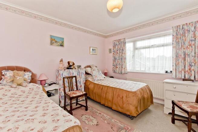 bed2.jpg