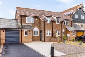 9, Bridge Walk, Burton Waters, Lincoln LN1 2WR
