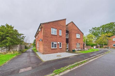 A Redesigned top-floor flat in Clevedon