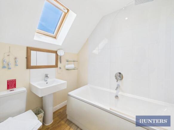 2 bed House for sale Image 10
