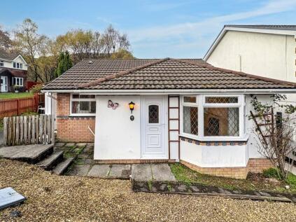 Dinam Park, Ton Pentre, Pentre, Rhondda Cynon Taff. CF41 7DX