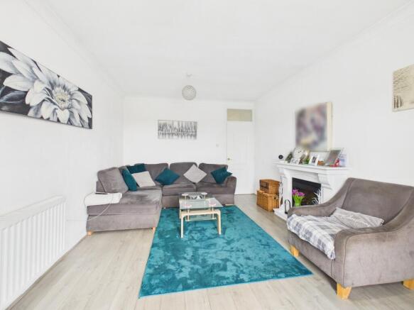 2 bed Apartment for sale Image 6