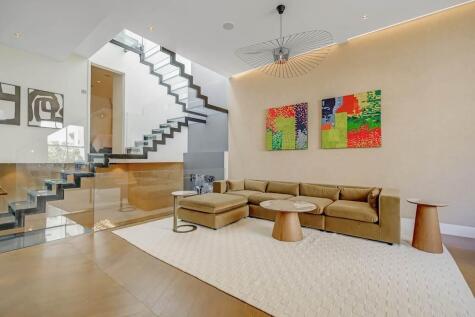 Princes Mews ii, London, W2