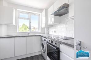 Flat 8, Temple House, Ward Road, London N19 5EE