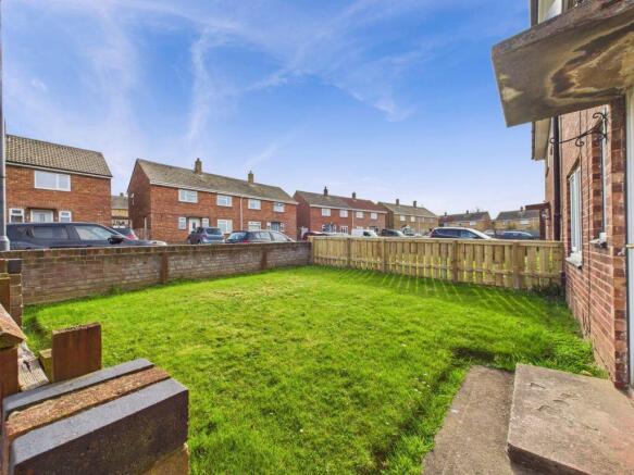 3 bed Semi-Detached for sale Image 10