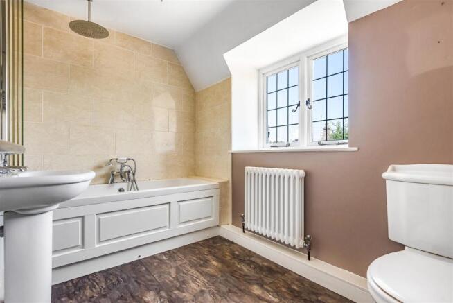 Bathroom.jpg