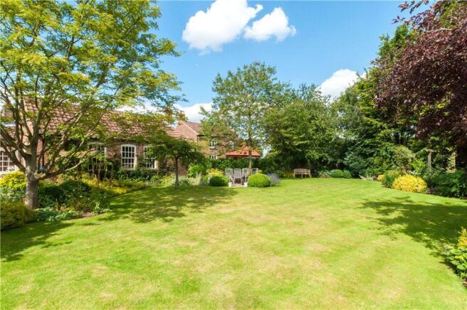 Attractive Gardens