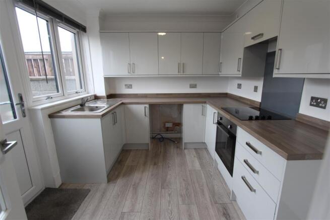 3. Kitchen.JPG