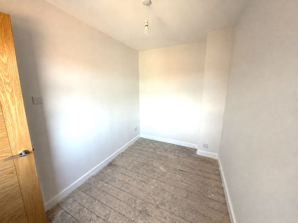 2 bed Terraced for sale Image 9
