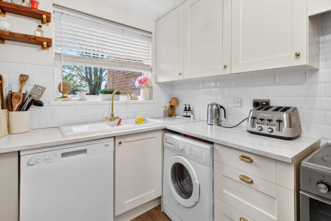 Knightswood, Bracknell, RG12 photo 3