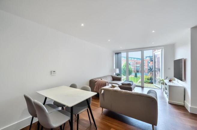 Davidson Frost-Wellings, DFW, Attlee Court, Living