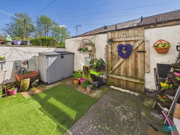 2 bed House for sale Image 4