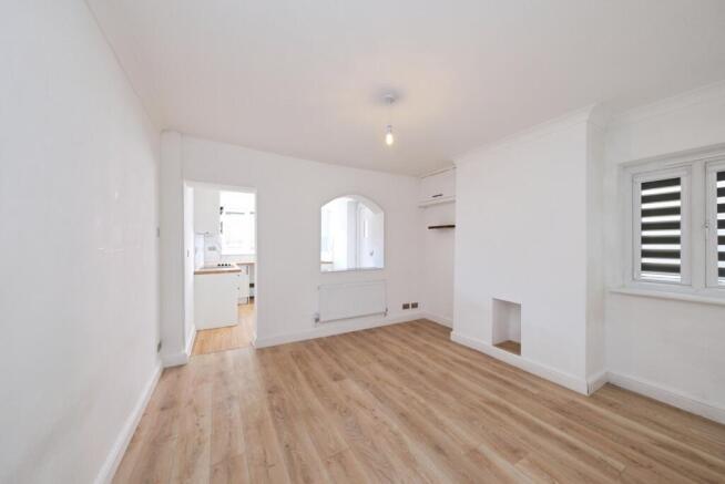3 bed Semi-Detached for sale Image 7